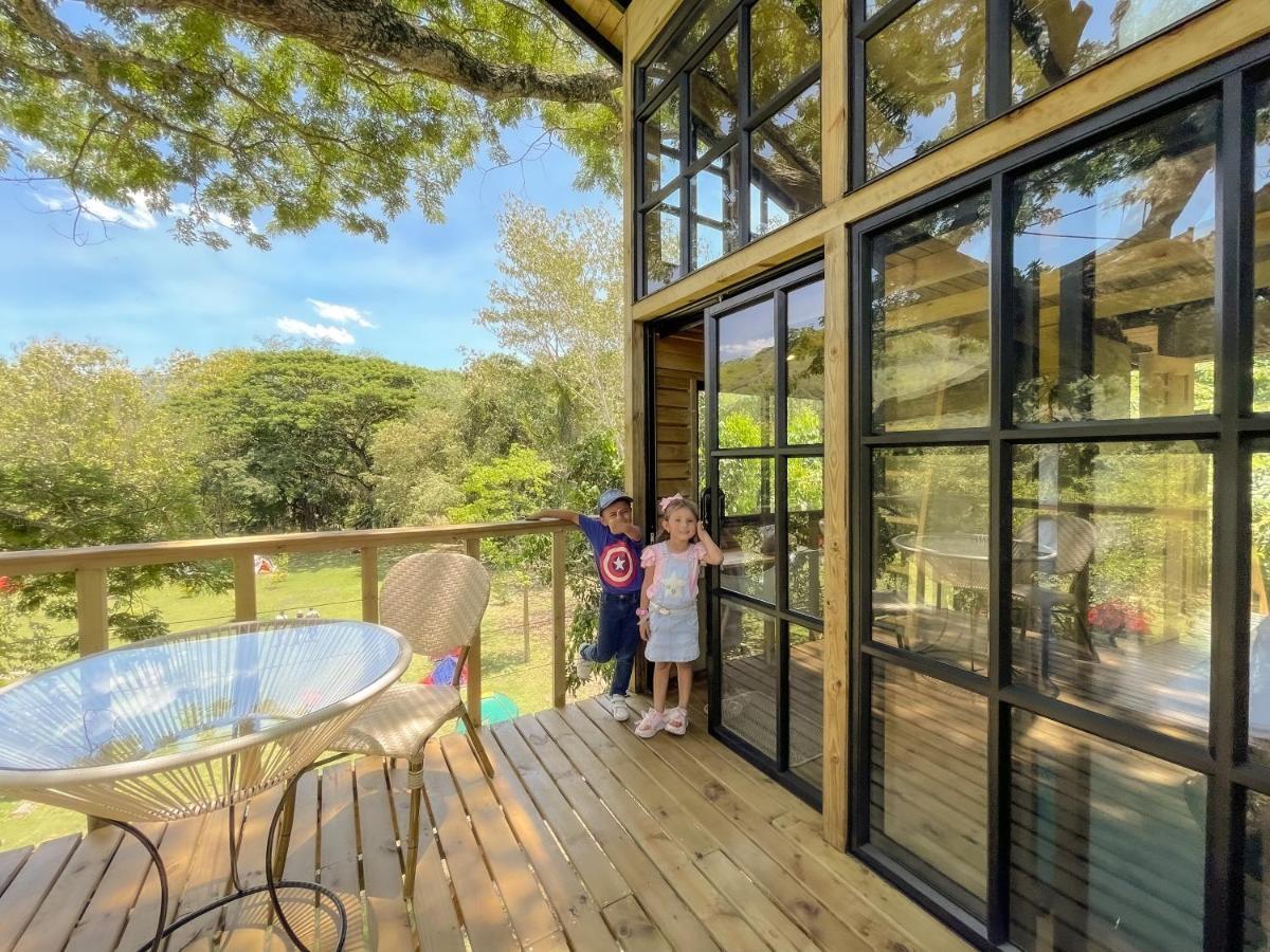 Vila Casa En El Arbol Utica Exteriér fotografie